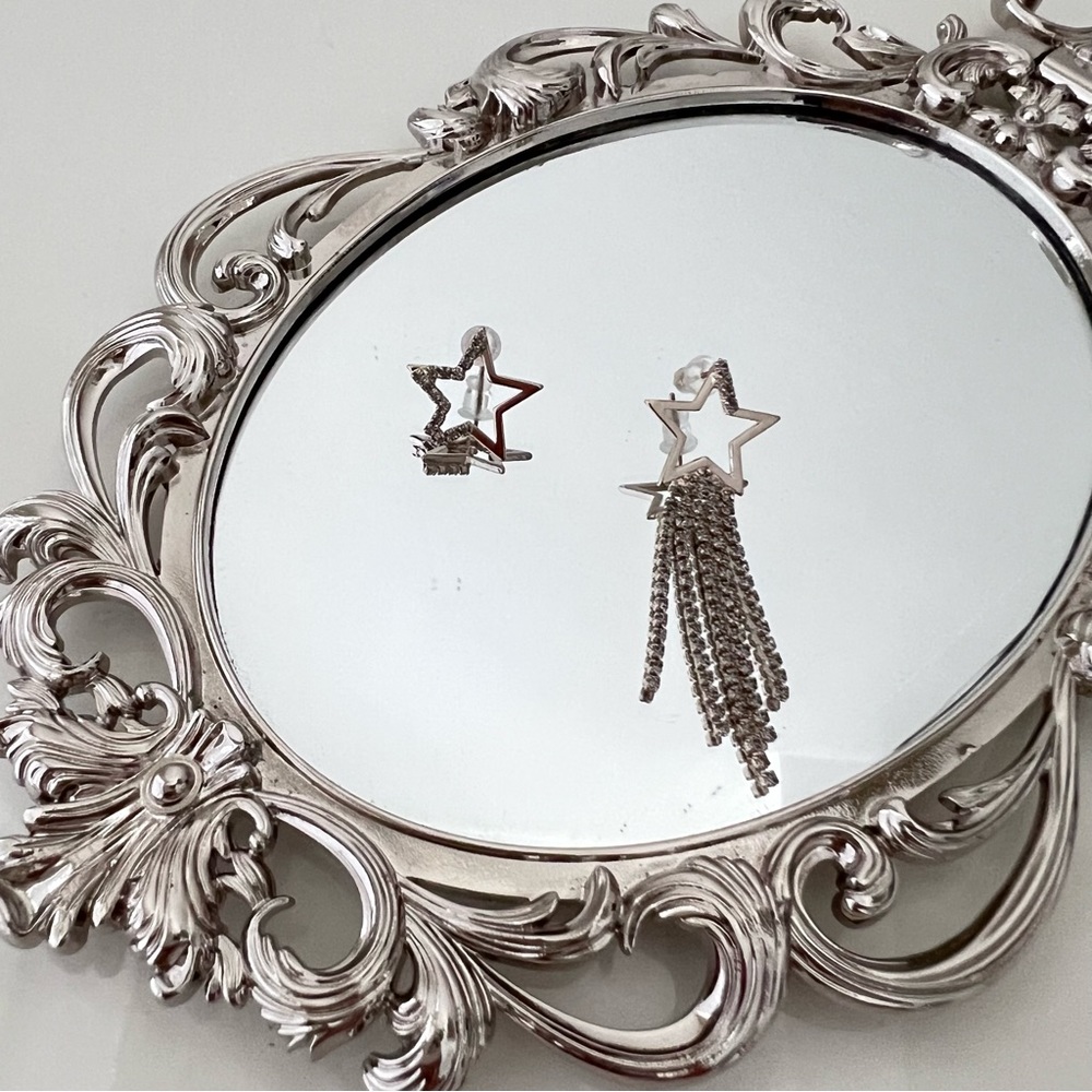 New Asymmetric Star Earring 💫
